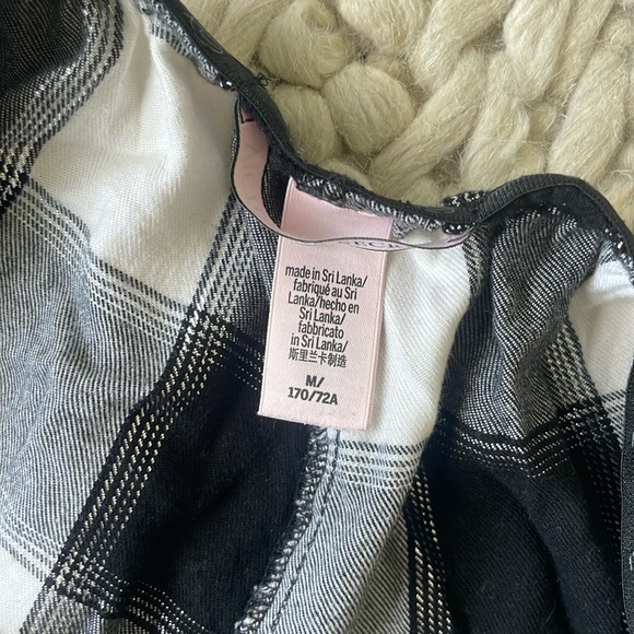 NWT Victoria’s Secret Black & White Plaid Sleep Set - Size M - Picture 6 of 6
